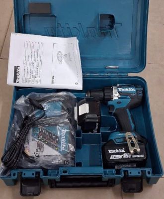 Máy khoan, vặn vít dùng pin Makita DDF484RTE (bao gồm 2 pin 5.0Ah và 1 sạc)